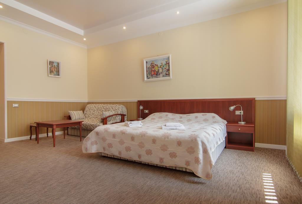 Consul Hotel Консул Odessa Bilik gambar