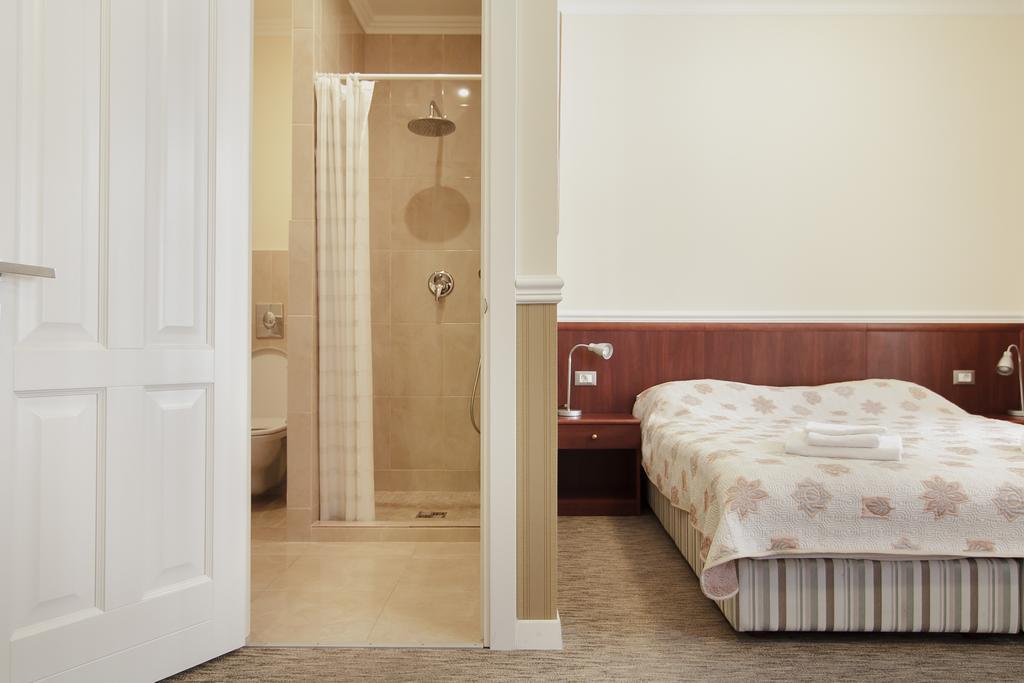 Consul Hotel Консул Odessa Luaran gambar