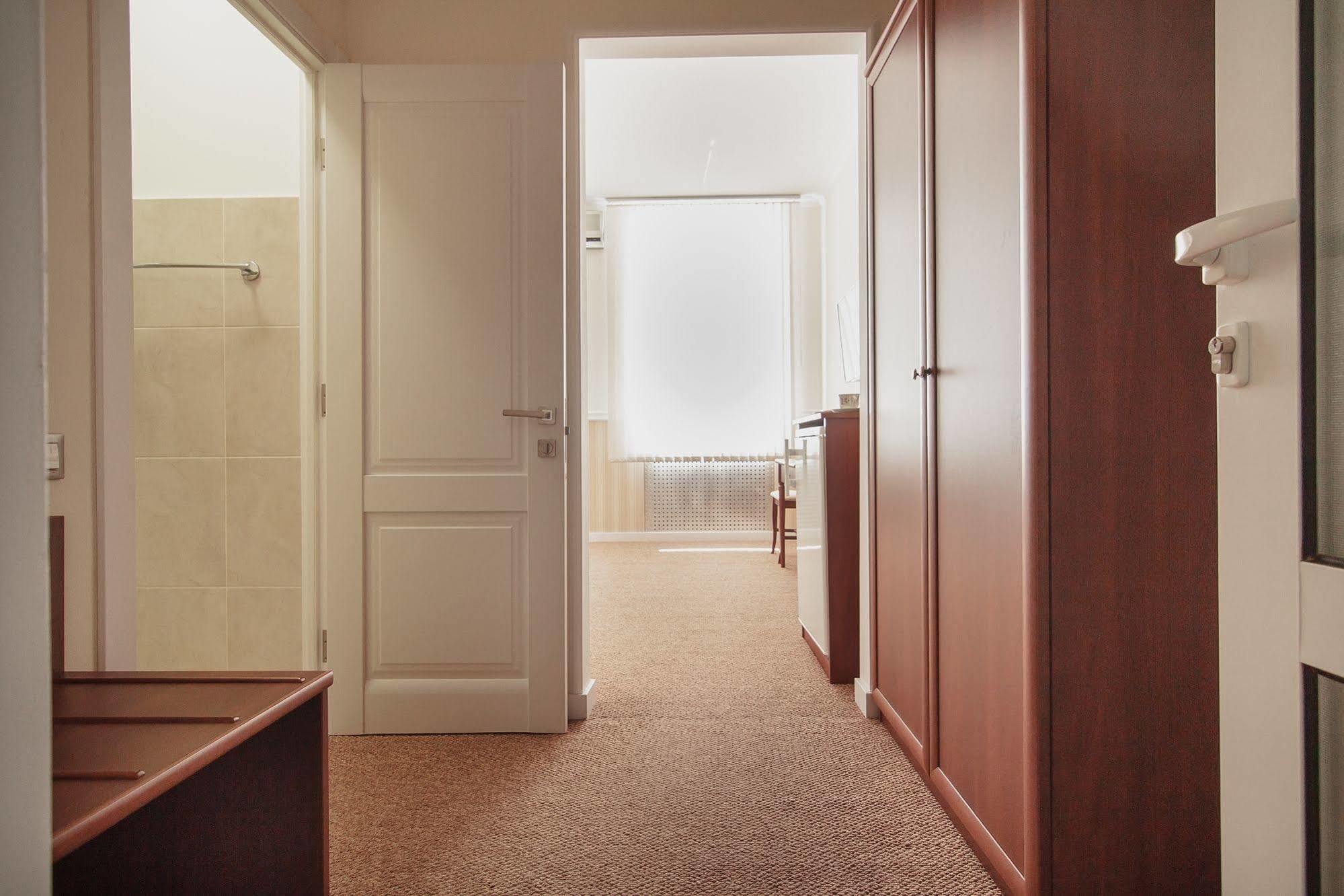 Consul Hotel Консул Odessa Luaran gambar